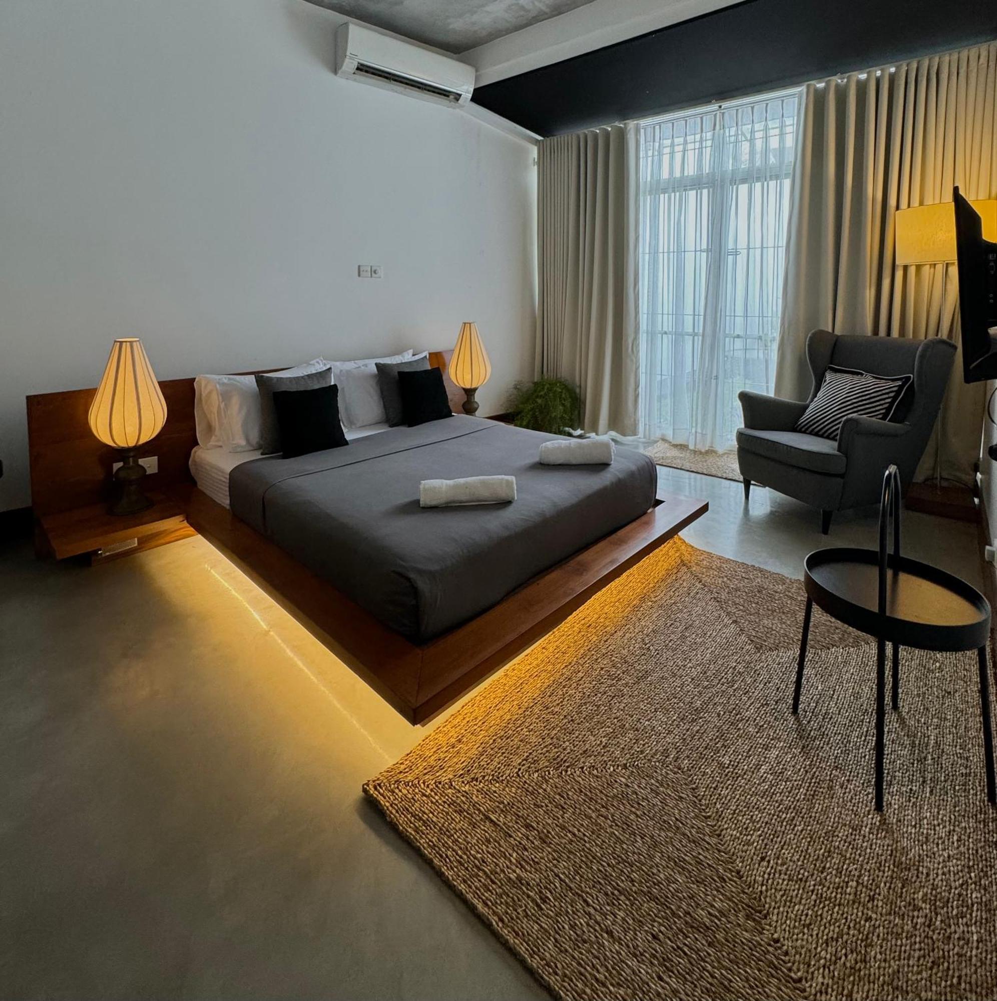 Studio 33 Sri Jayewardenepura Kotte Buitenkant foto